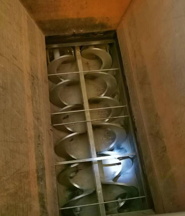 �p����ݔ�͙C�S��